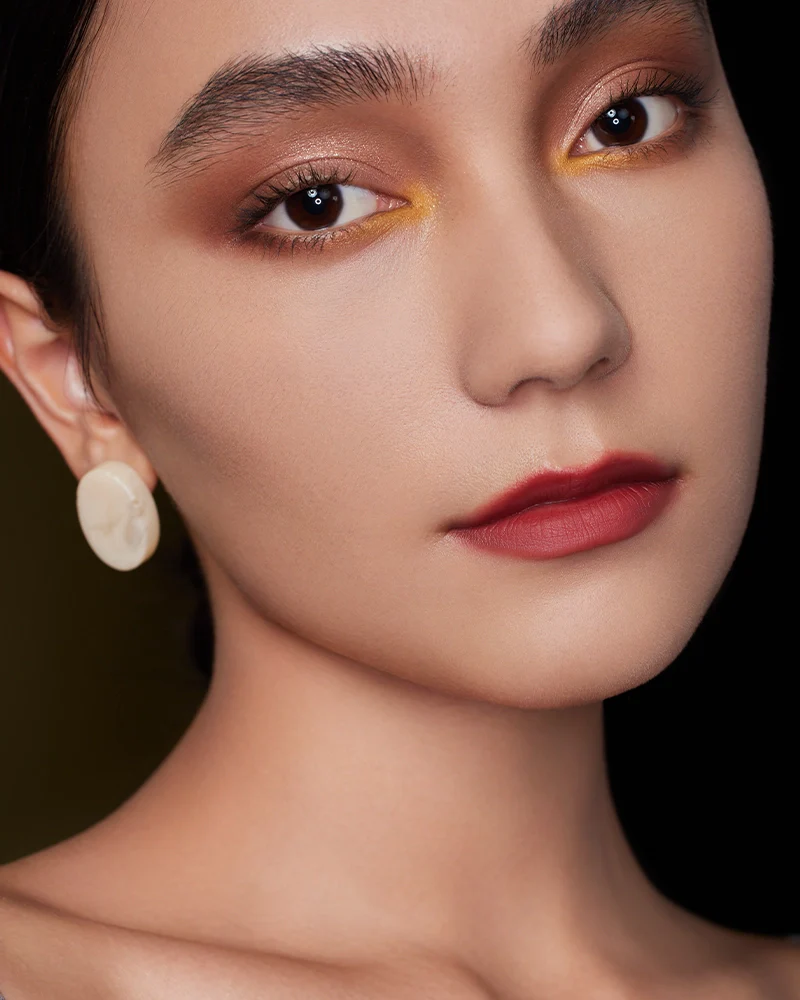 Eastern Beasts Sculpting Makeup Palette - Image 15