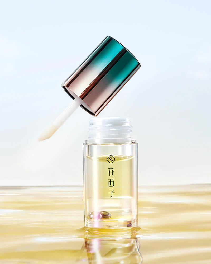 Floral Care Hydrating Dual Lip Oil - Image 4