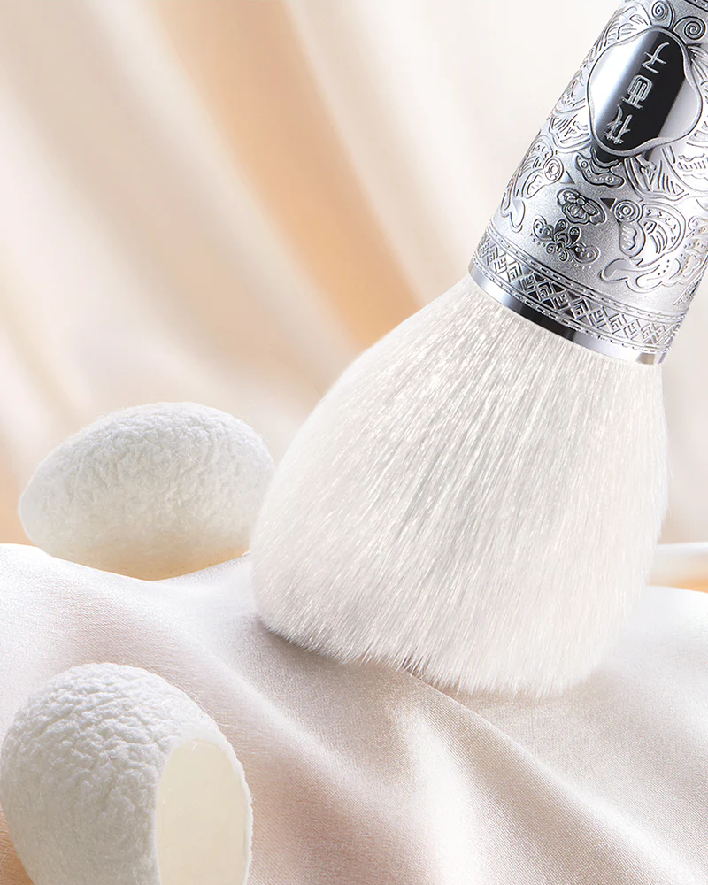 【Points-Redeemable】Impression of Miao Crystal Makeup Brush - Image 3