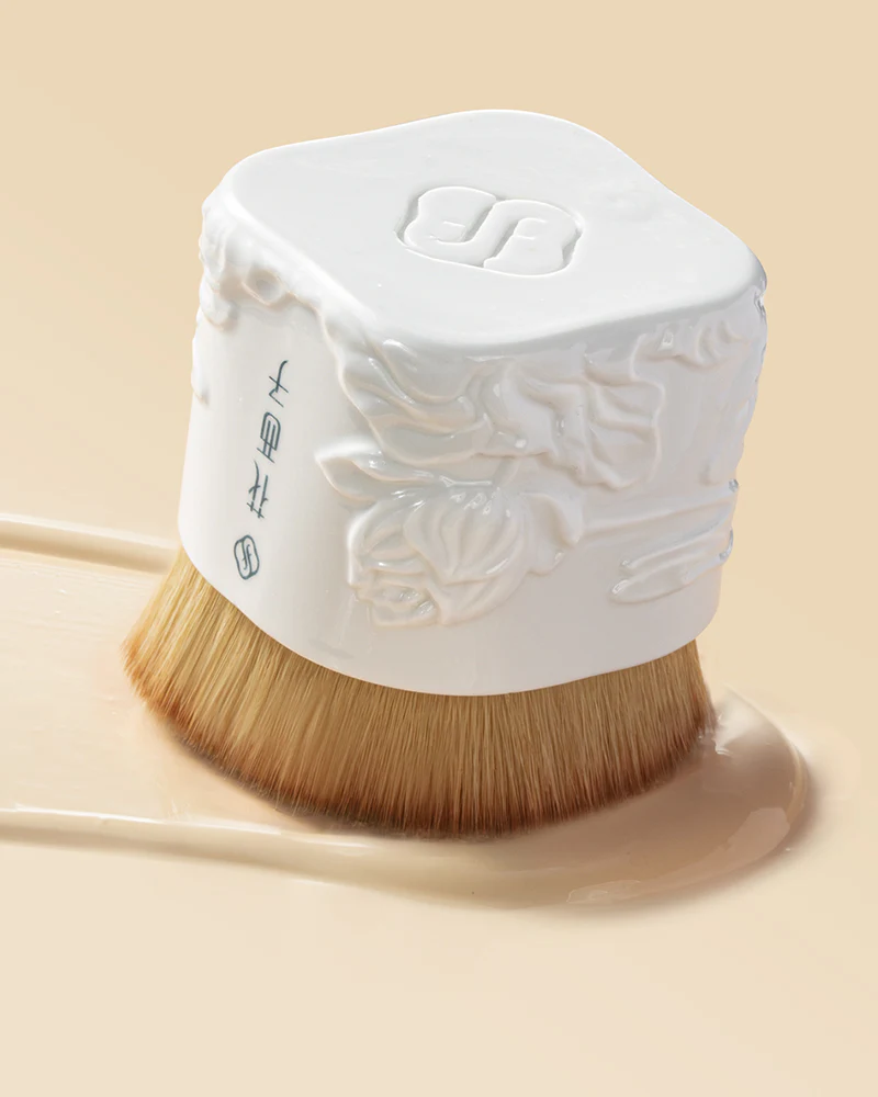 Porcelain High Coverage Foundation Brush - Image 7