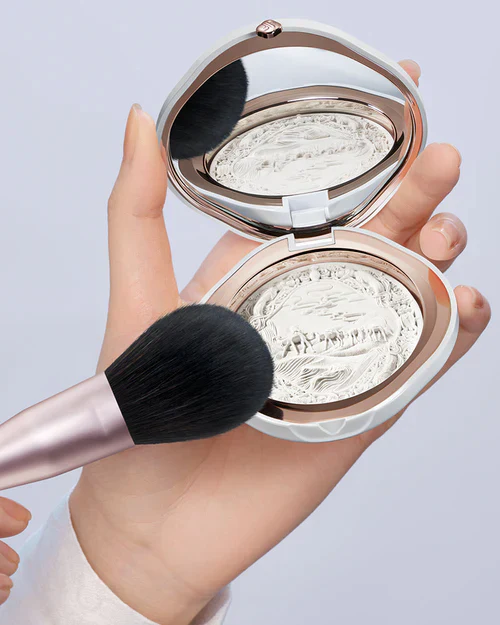 Soft Blooming Powder Brush - Image 3