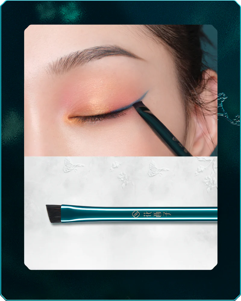 Soft Blooming Feather Touch Precision Eye Brush - Image 8