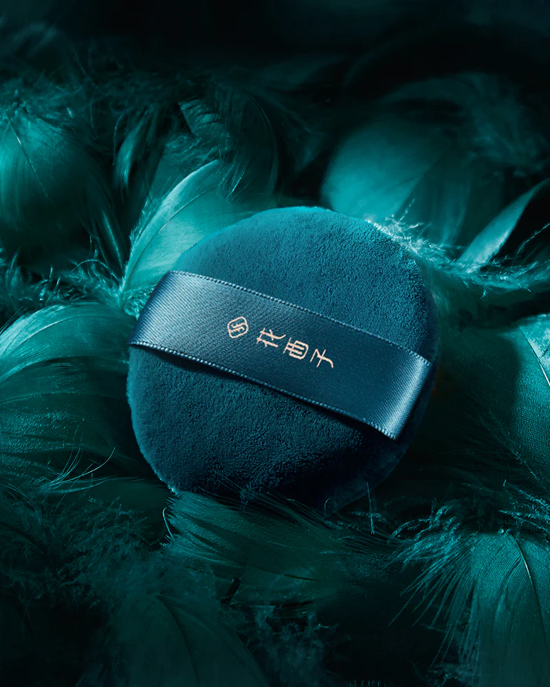 Soft Blooming Velour Powder Puff - Image 3